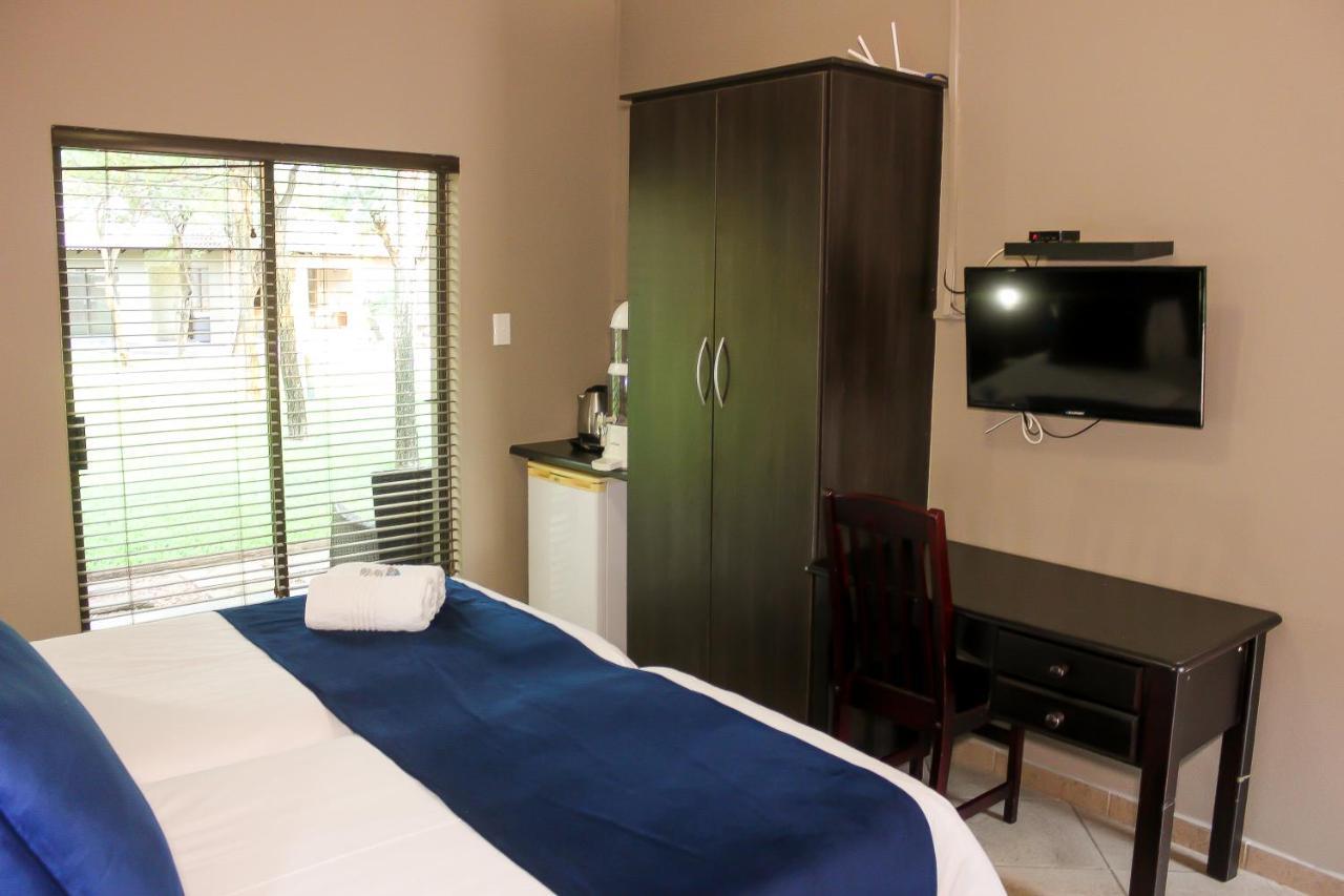 Rip Van Winkel Guest House Lephalale المظهر الخارجي الصورة