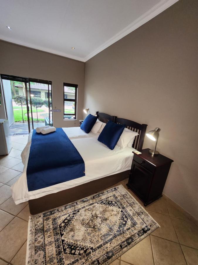 Rip Van Winkel Guest House Lephalale المظهر الخارجي الصورة